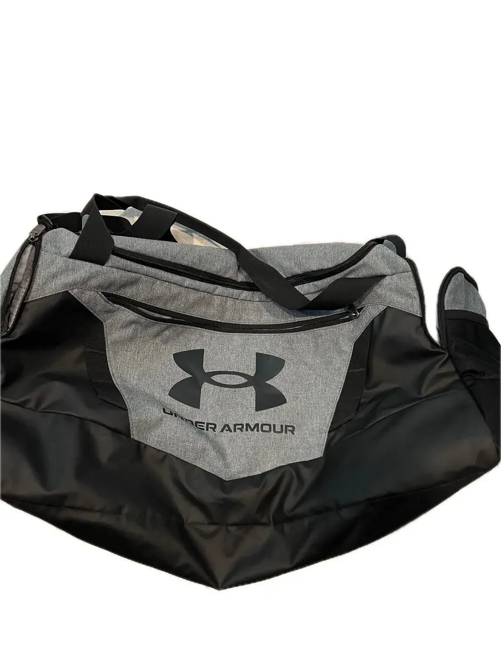 Under Armour Undeniable Duffel Gym Bag 24x12x10 Gray